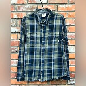 Vans Classic Fit Casual Button Down